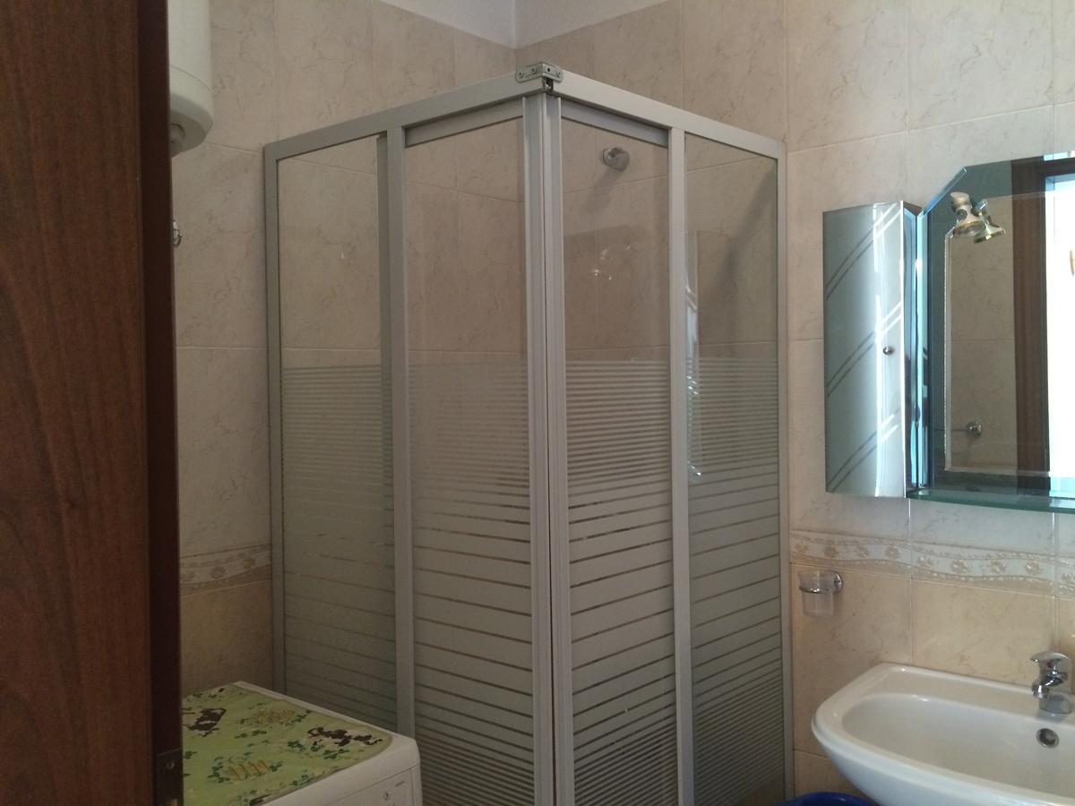 مبيت وإفطار تيرانا Friends House المظهر الخارجي الصورة
